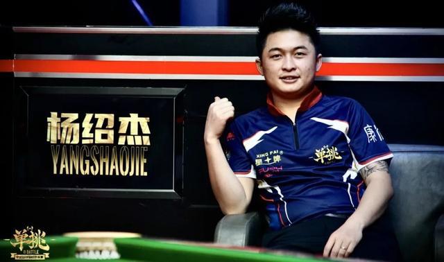 凭借年轻而 凭借年轻而