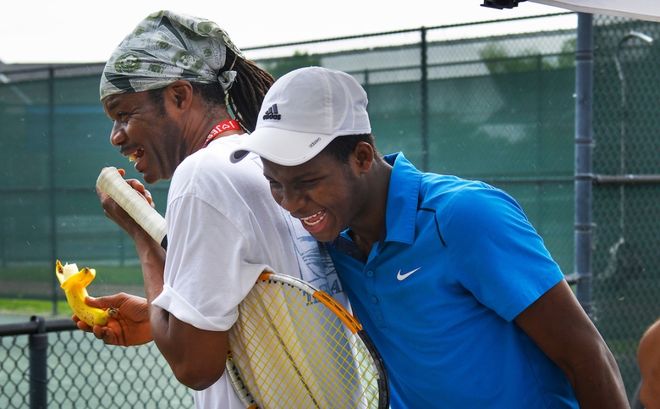 明知强势却 明知强势却